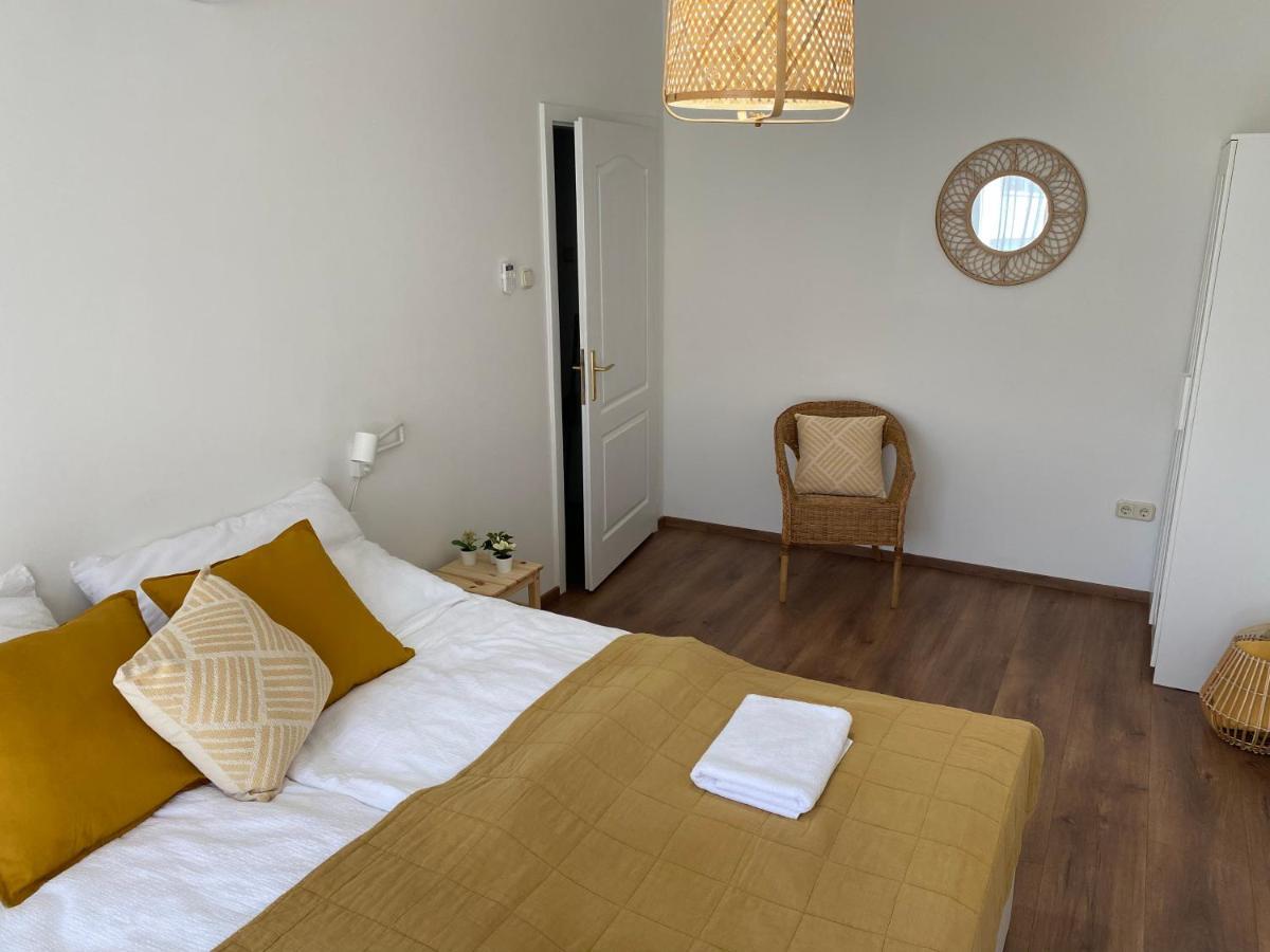 Sziget Apartment Győr Exterior foto